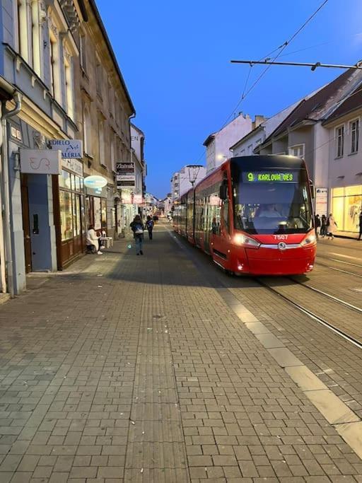 Bada Bing Plaza Lägenhet Bratislava Exteriör bild